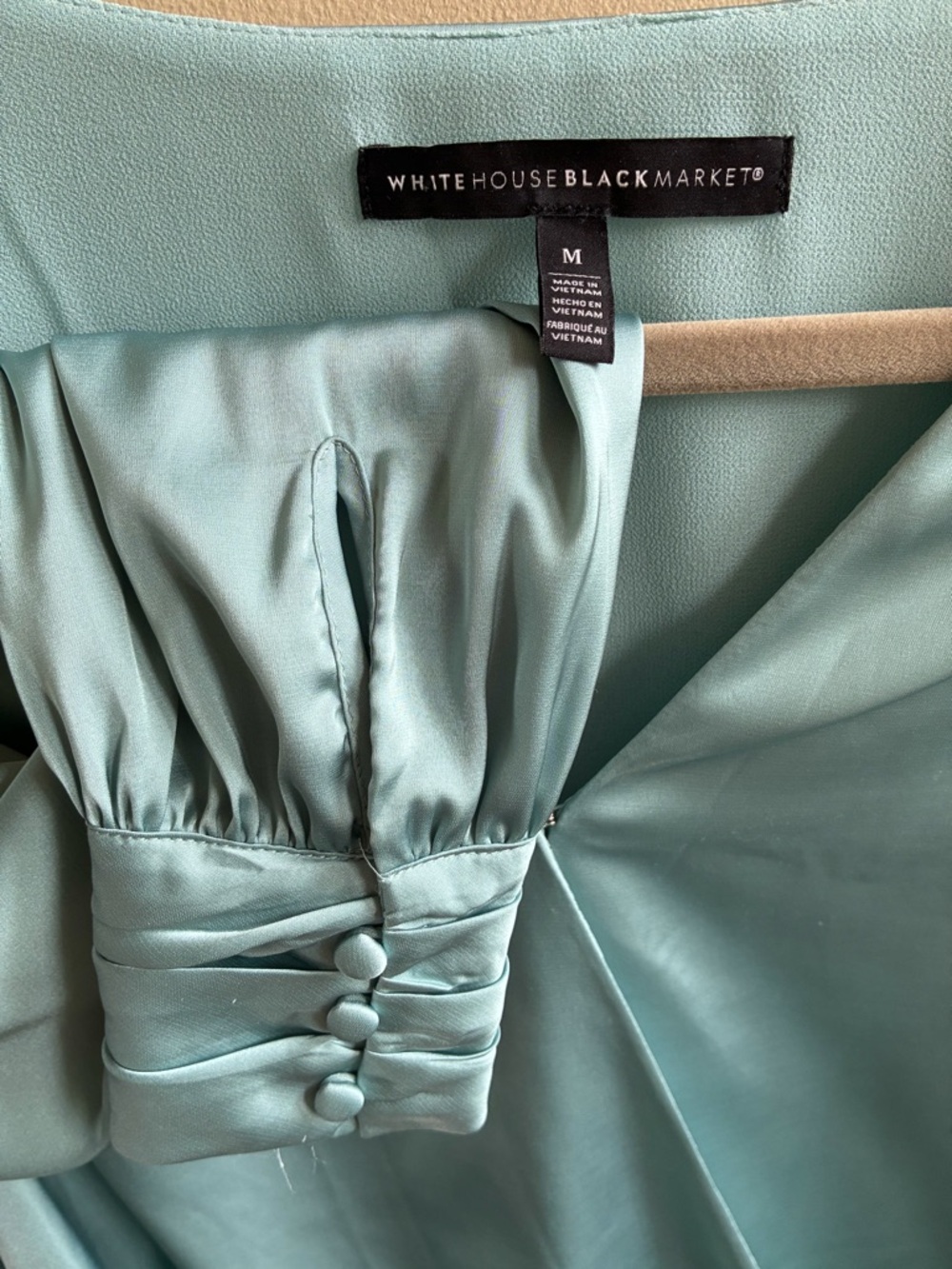 White House Black Market V Neck Satin Blue Green Blouse Size MED - Picture 3 of 7